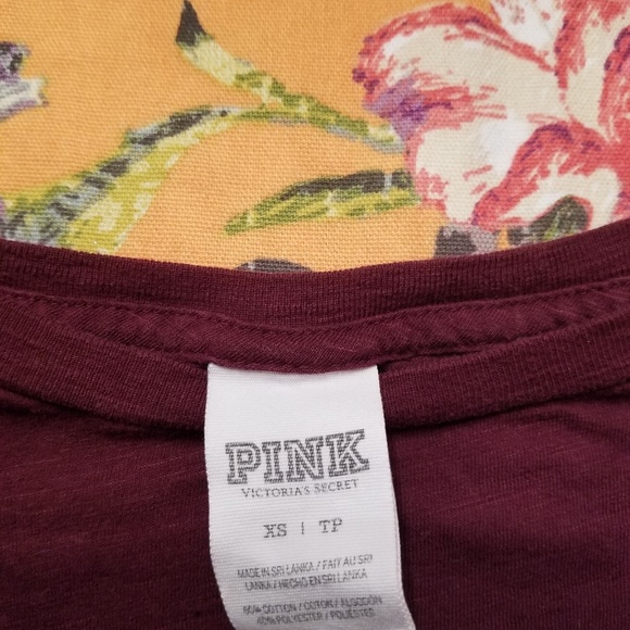 Junior's xsmall maroon pink Victoria secret tee - Picture 4 of 4